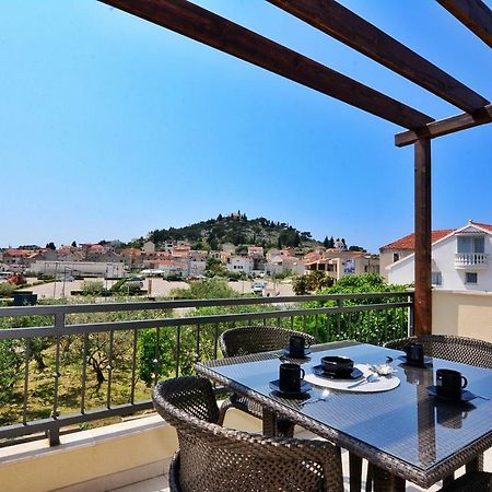 Apartment Nadoveza ตรีบูนย์ ภายนอก รูปภาพ