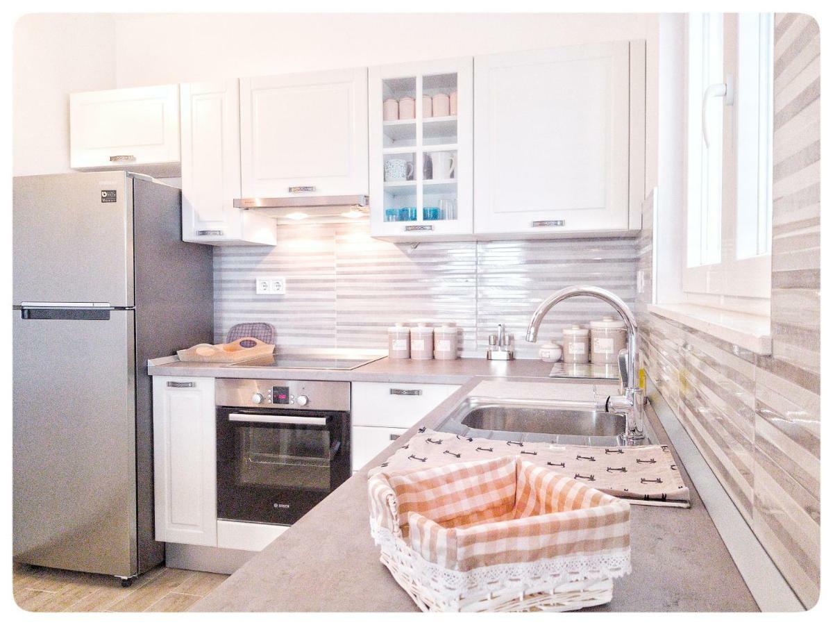 Apartment Nadoveza ตรีบูนย์ ภายนอก รูปภาพ