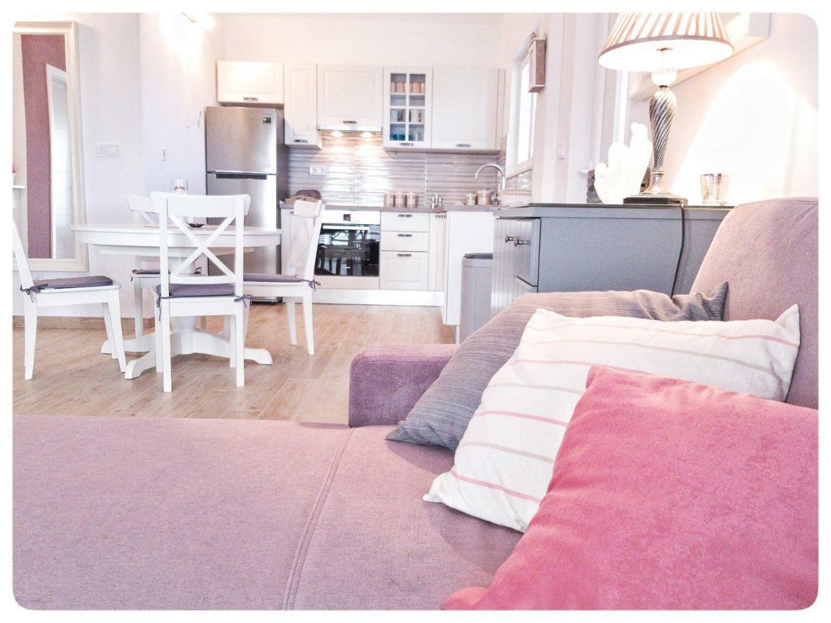 Apartment Nadoveza ตรีบูนย์ ภายนอก รูปภาพ