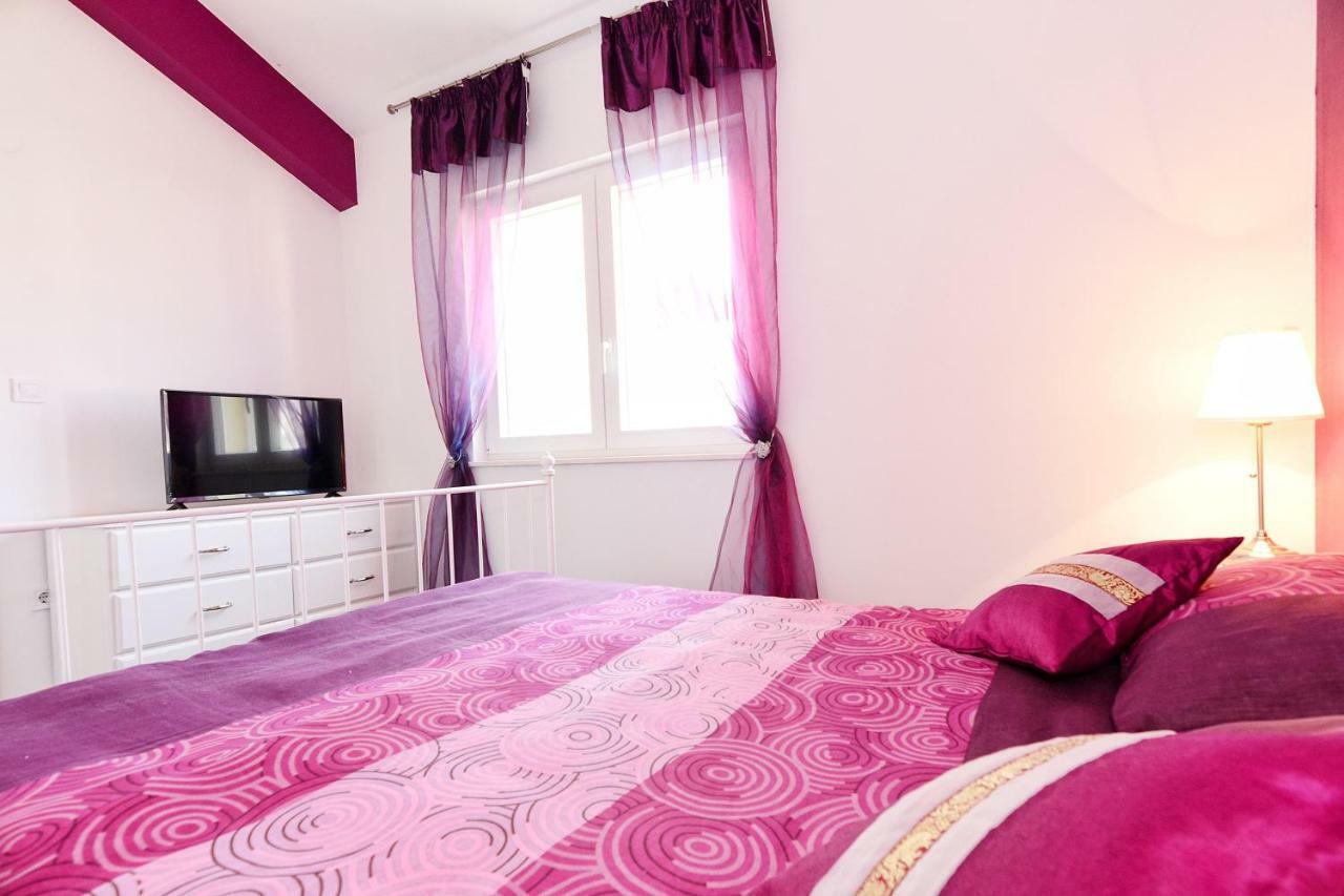 Apartment Nadoveza ตรีบูนย์ ภายนอก รูปภาพ