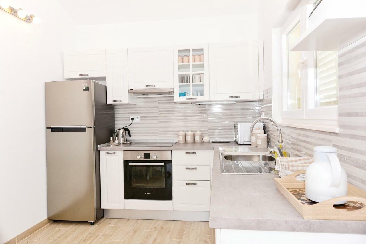 Apartment Nadoveza ตรีบูนย์ ภายนอก รูปภาพ