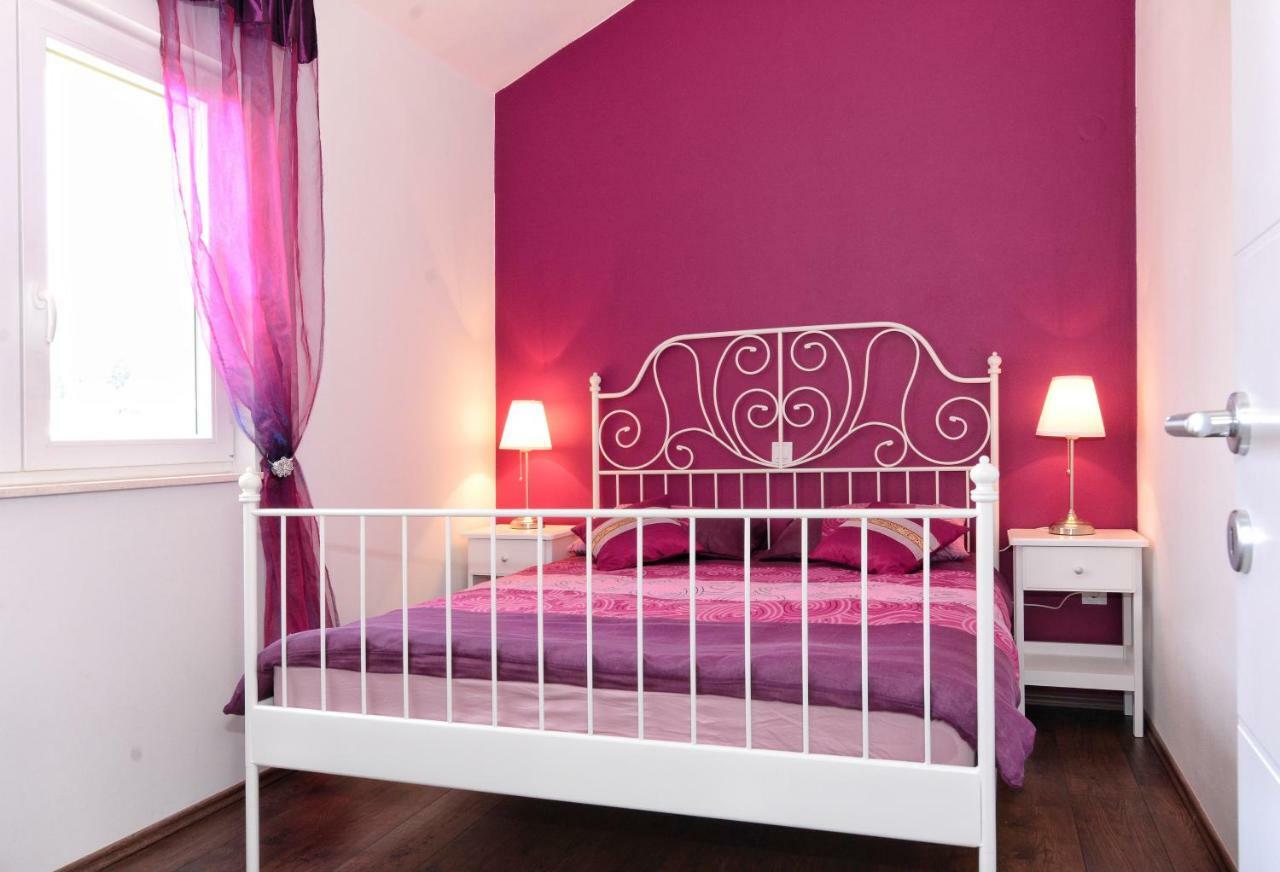 Apartment Nadoveza ตรีบูนย์ ภายนอก รูปภาพ